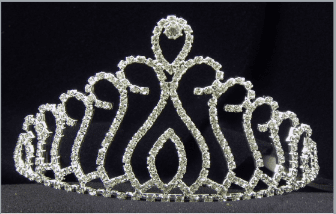 Lavish Swooping Queen Tiara